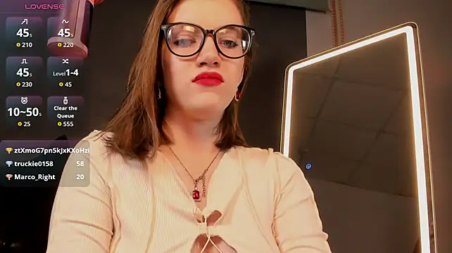 CathyAdams Adlı Modelin Canlı XXX Sohbeti