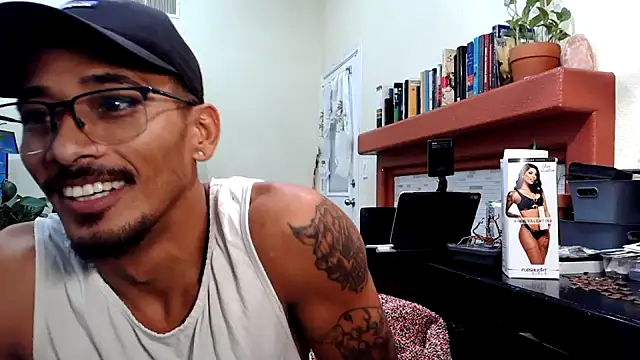 N1KK0444 Show in webcam