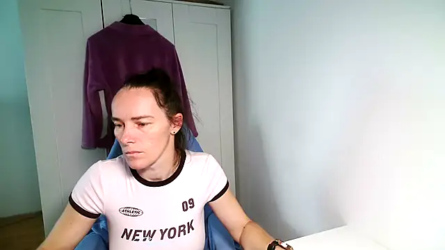 Chat +18 de Miss_Nimmersatt ao vivo