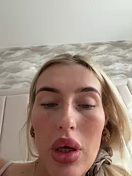 Chat +18 de blondetart69 ao vivo