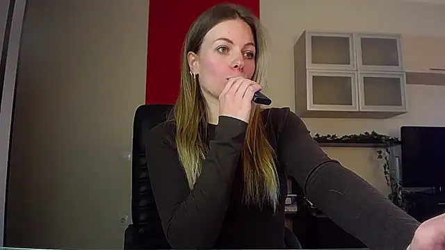 ladysabotage Chat XXX in diretta