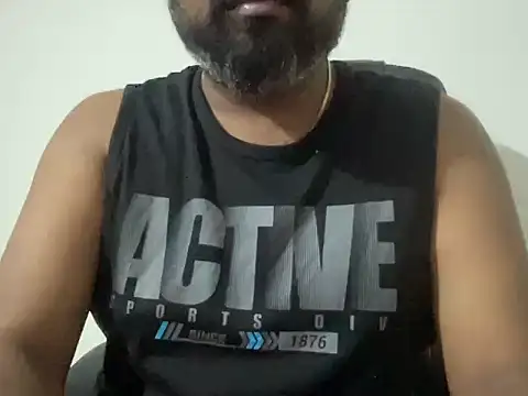 incestfukcerr's Live XXX Chat