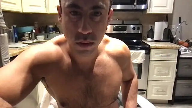 BigGuyMuscleのライブXXXチャット