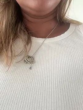 TammyOnTheMenu live XXX chat