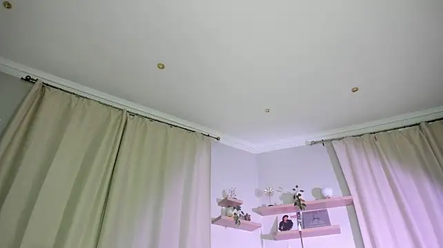 Lova_Rane XXX чат на живо