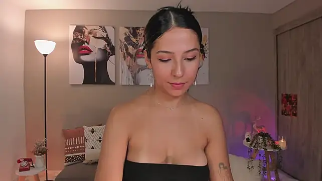 แชท XXX สดของ LilaWest