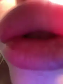 HugeBoobsAlice 라이브 XXX 채팅
