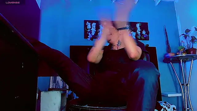 HannibalLester Chat XXX live
