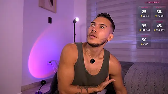 Онлайн чат XXX MarkSantozz