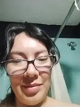 shio_26 Live XXX Chat