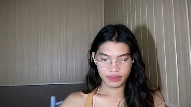 Chat +18 de Yourgoddess_jayve ao vivo