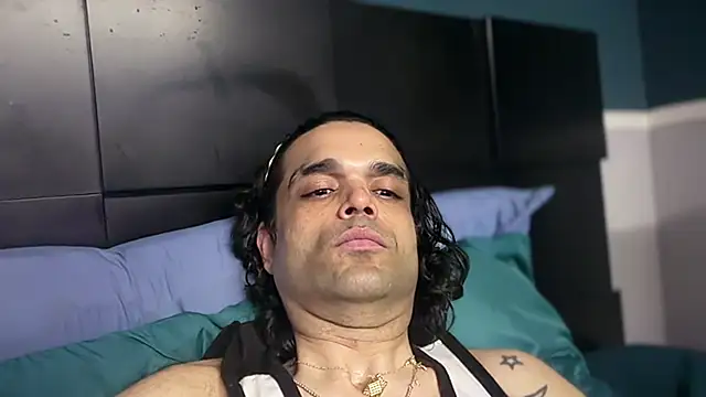 icebergslim281 – Naživo XXX chat