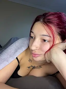 Nyvera's Live XXX Chat