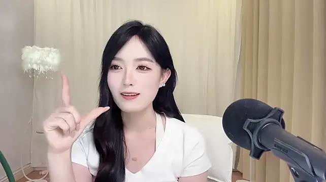LiLy0608 Live XXX-chat