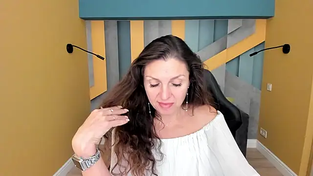 EllaLong Live XXX Chat