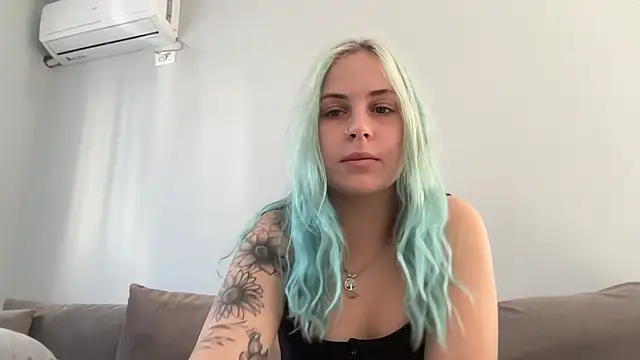 Chat +18 de Rowenaaa ao vivo