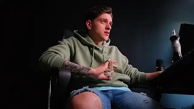 Chat +18 de FelixStarkk ao vivo