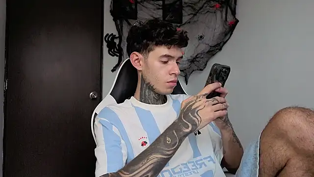 Arteemiiis Live XXX Chat