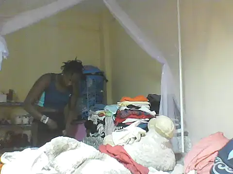 Chat +18 de sexy_tarah ao vivo