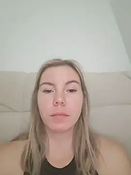 צ'אט XXX בשידור חי של Eva88x