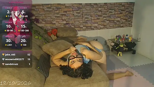 Chat +18 de Dhalila_ ao vivo