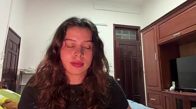 Chat +18 de KayleneLoukanis ao vivo