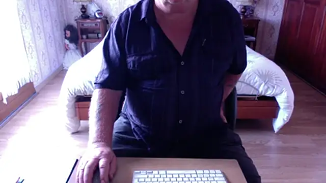 Онлайн чат XXX bacanale72