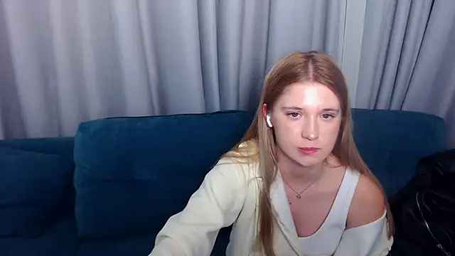 Chat +18 de HoneyDoll7 ao vivo