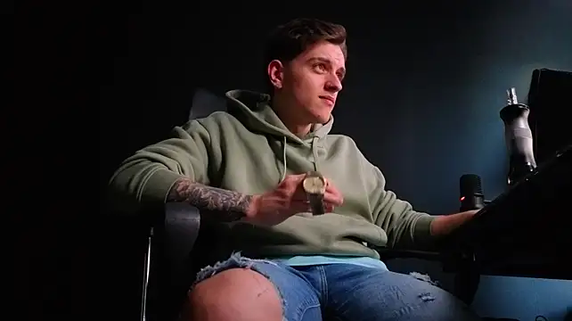 FelixStarkk: απευθείας συνομιλία ΧΧΧ