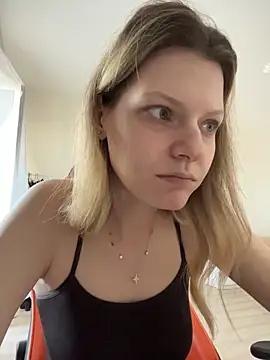 MaryHiggins' Live XXX Chat