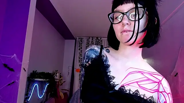 Czat XXX na żywo – HazelTompson
