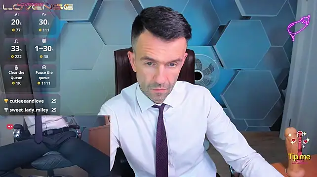 SteveTiger 现场XXX聊天