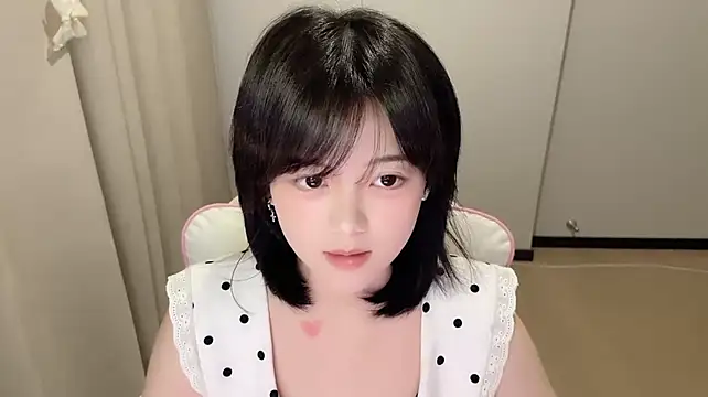max688のライブXXXチャット