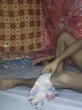 INDIAN-HEENA-BHABHI Шоу с уебкамера