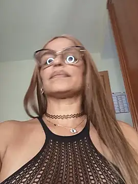 CristalDivine's Live XXX Chat