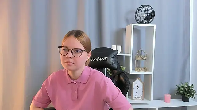 LacieEverding Live XXX-Chat