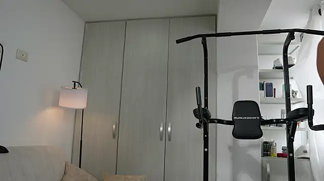 XXX chat uživo modela Paradise_boy__