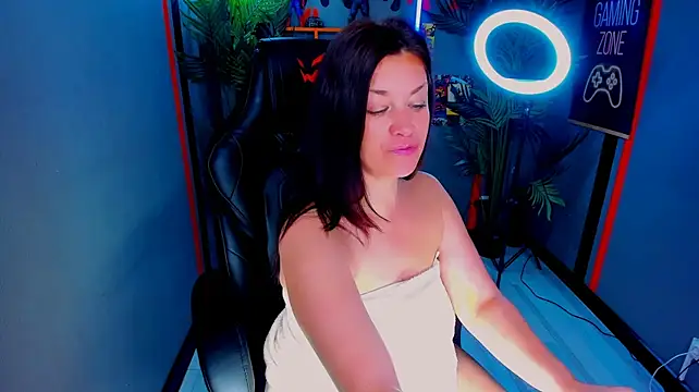 XXX chat uživo modela AnaMills