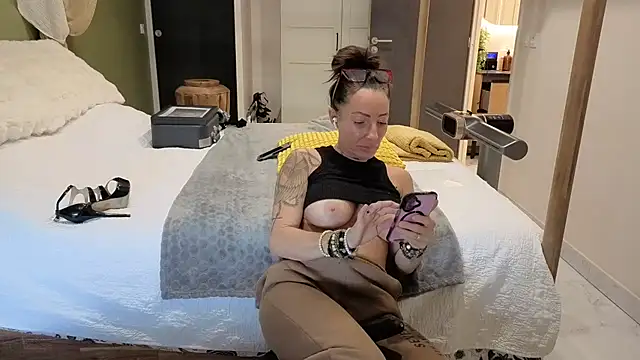 claraxloveusen Live XXX chat