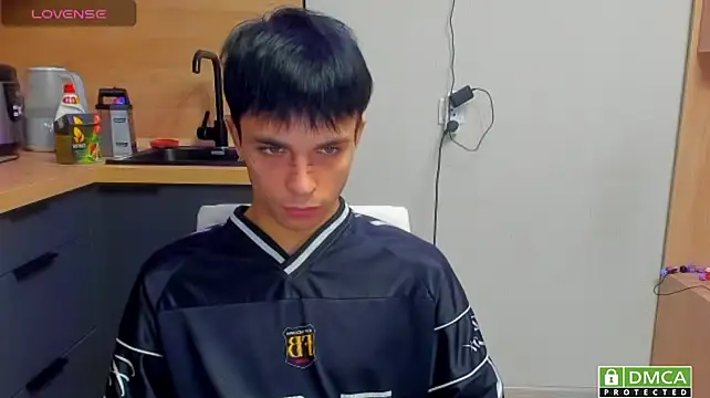 Clark_Day élő XXX-chatje