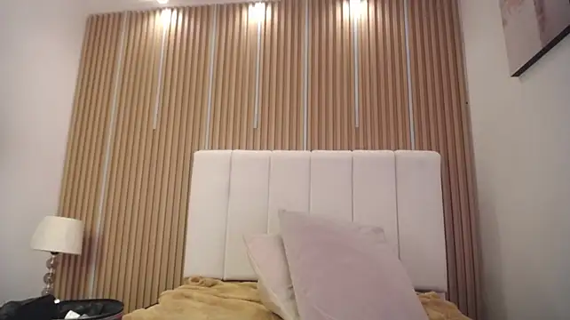 แชท XXX สดของ KimSensual_