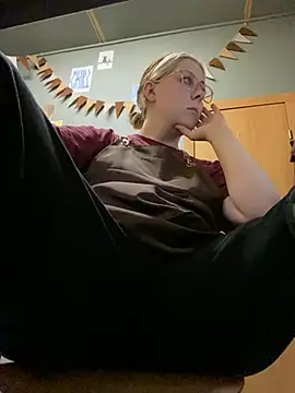 XXX chat uživo modela cinnabon_