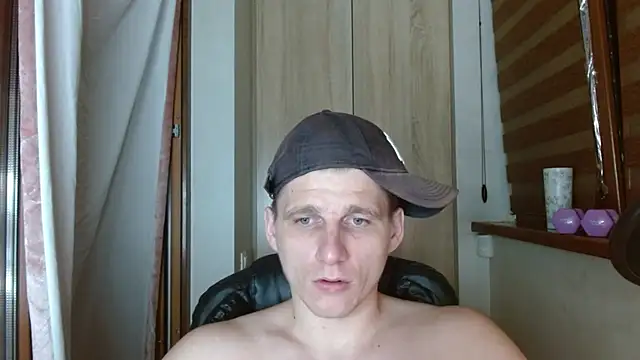 XXX chat uživo modela Poliglotjoe1