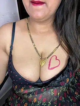 Notty-HotyBhabhi's Live XXX Chat