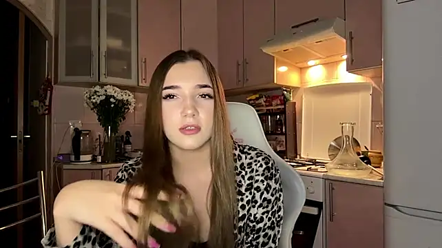 PamelaBurson Adlı Modelin Canlı XXX Sohbeti