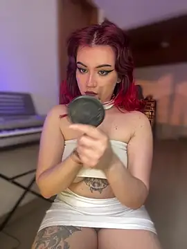 Chat XXX en directo de NikkiNix