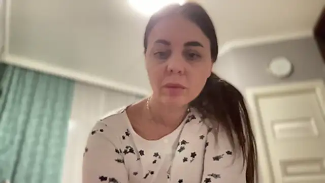 kykla3883's Live XXX Chat