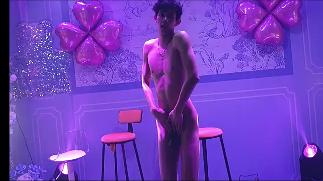 Zouzouboy-001's Live XXX Chat