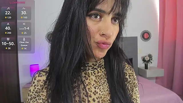 Chat +18 de Luna_Zahara ao vivo
