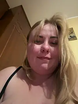 Chat XXX en directo de Mommy-girl-Lola